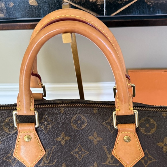 Louis Vuitton Speedy 25 Monogram Canvas Authentic - Picture 2 of 16